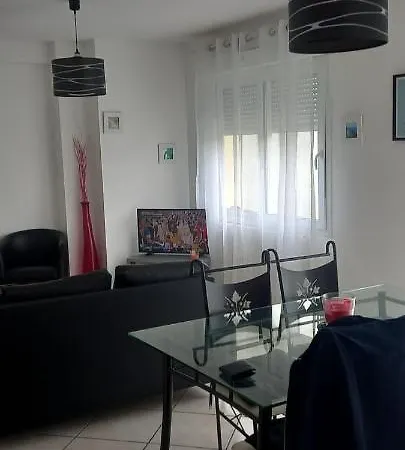 Maison De - Baie Du Mont Michel Holiday home Saint-Jean-le-Thomas