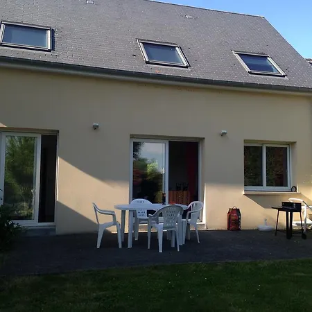 בית נופש Maison De - Baie Du Mont Michel