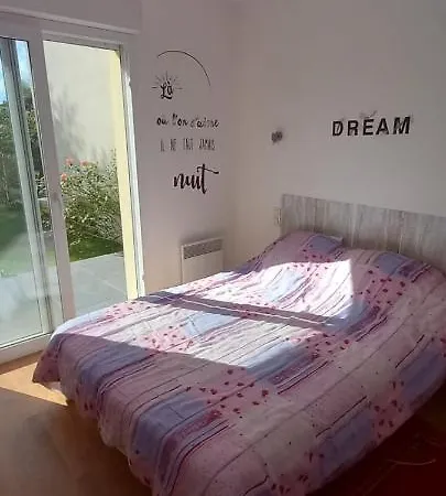 Maison De - Baie Du Mont Michel Hébergement de vacances *